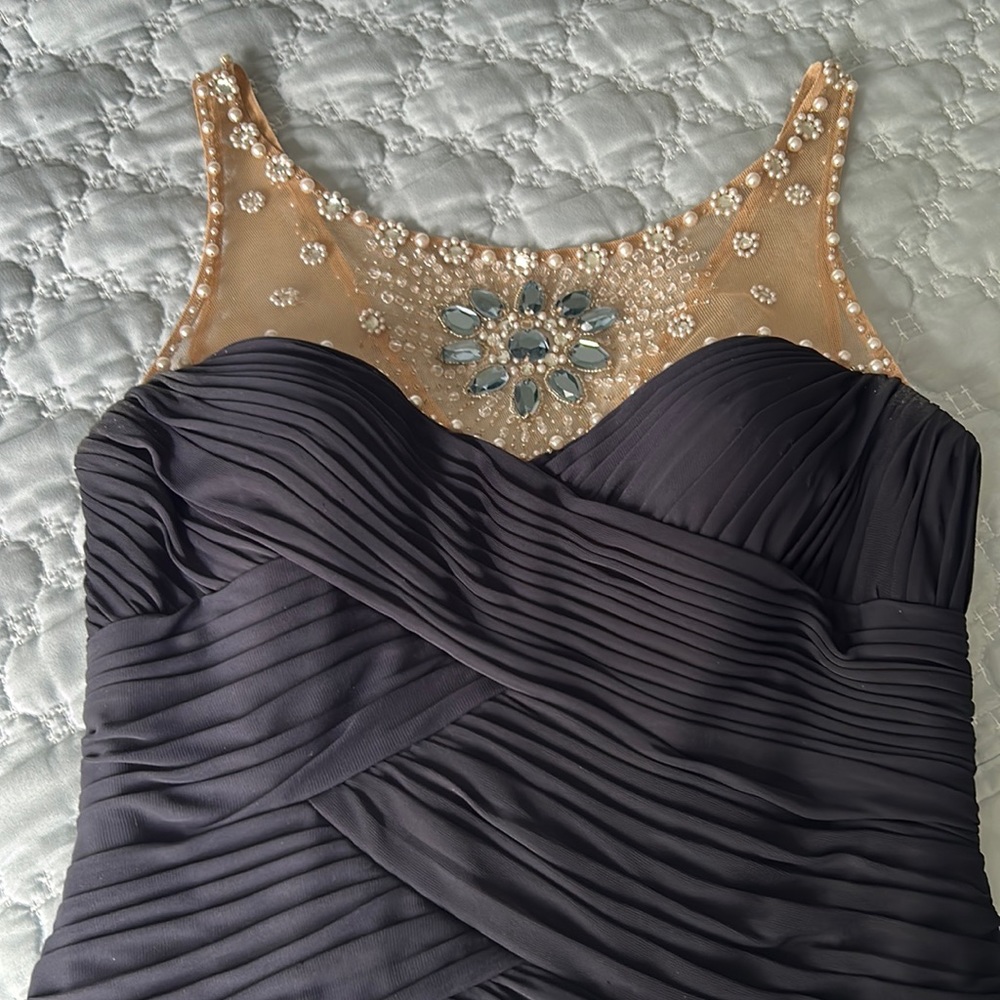 Adrianna Papell Beaded Sheath Dress, Sleeveless Bodycon dress. Like new.